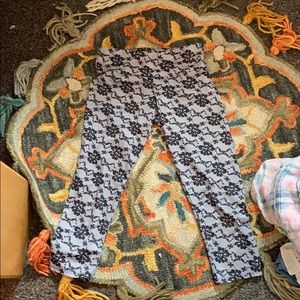 cropped work out leggings